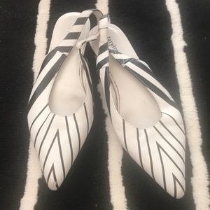 Black & White Stripe Pointed Toe Slang Backs